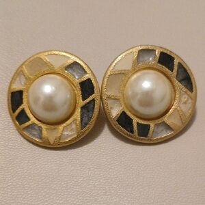 Vintage Xeja Button Earrings Gold Tone Faux Pearl Mosaic Enamel 1"